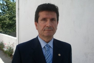 O πρόεδρος της Ένωσης Αποστράτων Αξιωματικών Αεροπορίας κ. Κώστας Ιατρίδης.