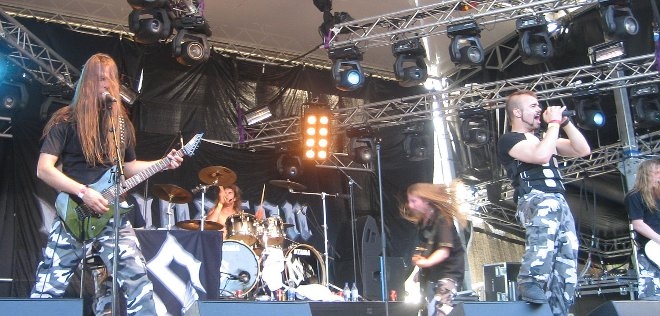 Οι Sabaton είναι ένα συγκρότημα μουσικής heavy metal, που ιδρύθηκε το 1999 στο Falun (Σουηδία). Τα μέλη του συγκροτήματος ονομάζονταν αρχικά Aeon (Αιών).
