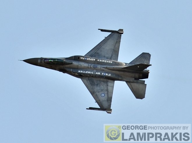 Κατά την διάρκεια των εορταστικών εκδηλώσεων, το Demo Team F-16 Zeus θα πραγματοποιήσει αεροπορικές επιδείξεις!