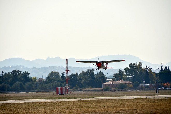 To T-41D με τον Α/ΓΕΑ απογειώνεται από το αεροδρόμιο του Τατοΐου! To T-41D με τον Α/ΓΕΑ απογειώνεται από το αεροδρόμιο του Τατοΐου!