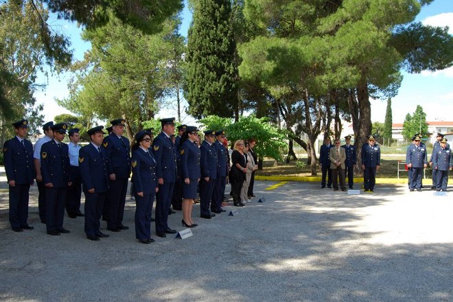 Τελετή παράδοσης - παραλαβής της Διοίκησης της ΥΑΕ, από τον Σμήναρχο (Ι) Δημήτριο Μάνο στον Σμήναρχο (Ι) Λουκά Γιαννάκη. Τελετή παράδοσης - παραλαβής της Διοίκησης της ΥΑΕ, από τον Σμήναρχο (Ι) Δημήτριο Μάνο στον Σμήναρχο (Ι) Λουκά Γιαννάκη.