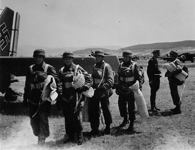 19 maxi kritis afieroma