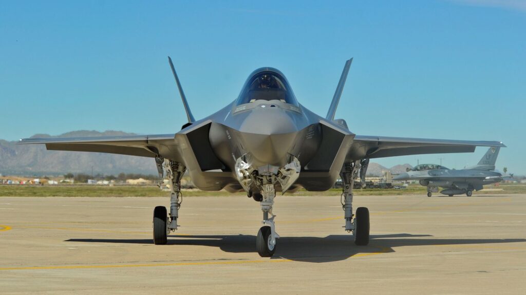 F35