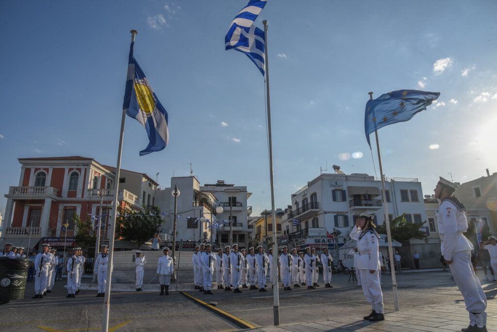 Πρακτική εκπαίδευση εν πλω, για απόκτηση ναυτικής εμπειρίας από τους Δόκιμους Υπαξιωματικούς.