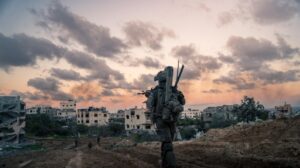 Για εκεχειρία στη Γάζα ούτε λόγος, καθώς οι αντιπροσωπείες Ισραήλ και Χαμάς αποχώρησαν από την Αίγυπτο.