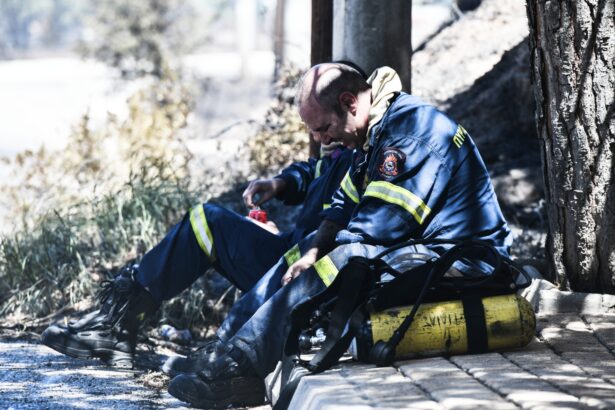 Το ελληνικό κράτος δείχνει αποκομμένο από τον αλγόριθμο της κοινής λογικής, αδιαφορώντας για το δίκαιο αίτημα των πυροσβεστών.