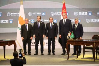 Ευθείες απειλές κατά της Κυπριακής Δημοκρατίας, με αφορμή τις συμφωνίες που υπογράφηκαν με την Αίγυπτο για την εκμετάλλευση των υδρογονανθράκων εξαπέλυσε η Τουρκία.