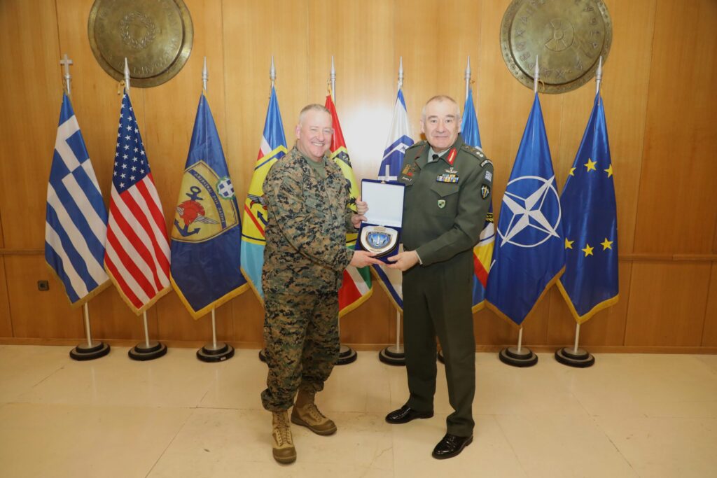 Συζητήθηκαν το πλαίσιο συνεκπαίδευσης των U.S Marine Corps (USMC) στην Ελλάδα και η στενής συνεργασία μεταξύ των Δυνάμεων Ειδικών Επιχειρήσεων των δύο χωρών.