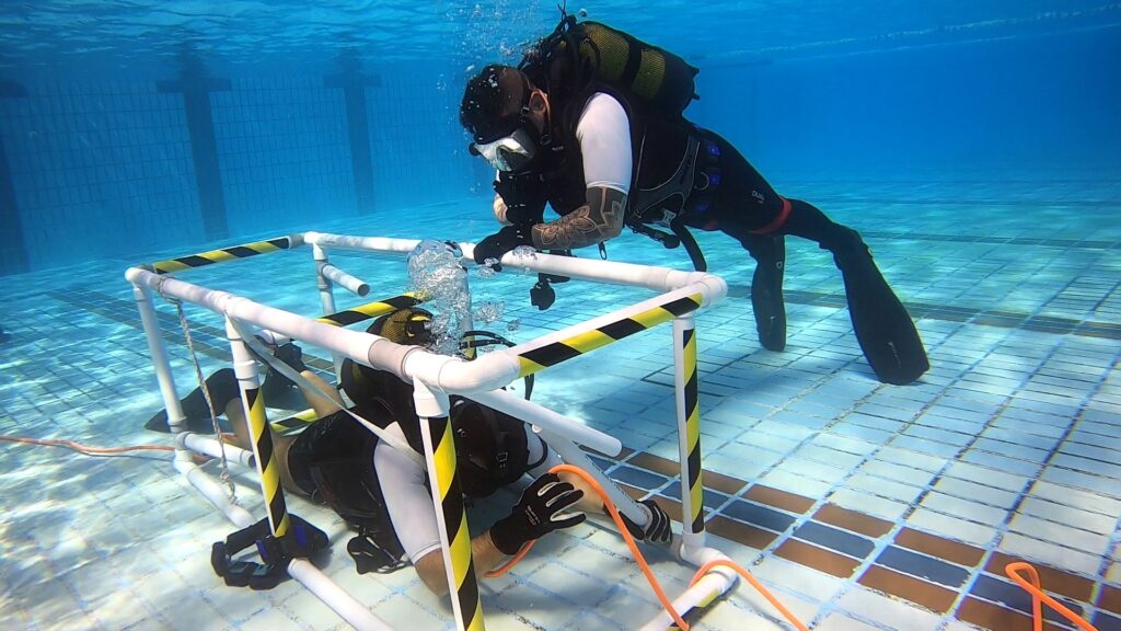 Εννέα Πυροσβέστες της Ομάδας Υποβρυχίων Διασώσεων της 3ης Ε.Μ.Α.Κ. ολοκλήρωσαν με επιτυχία το πρόγραμμα εκπαίδευσης.