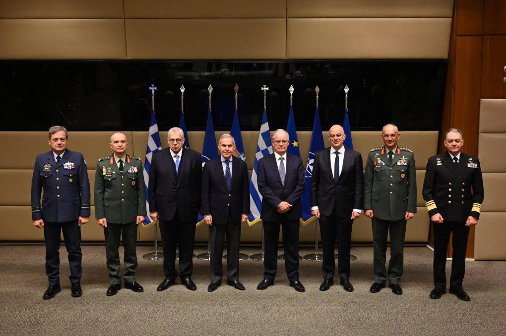 Πρόεδρος Δημοκρατίας: Στο υπουργείο Άμυνας η πρώτη επίσκεψη