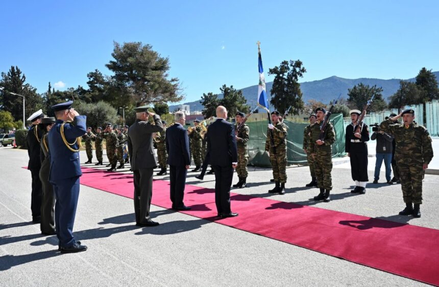 Πρόεδρος Δημοκρατίας: Στο υπουργείο Άμυνας η πρώτη επίσκεψη