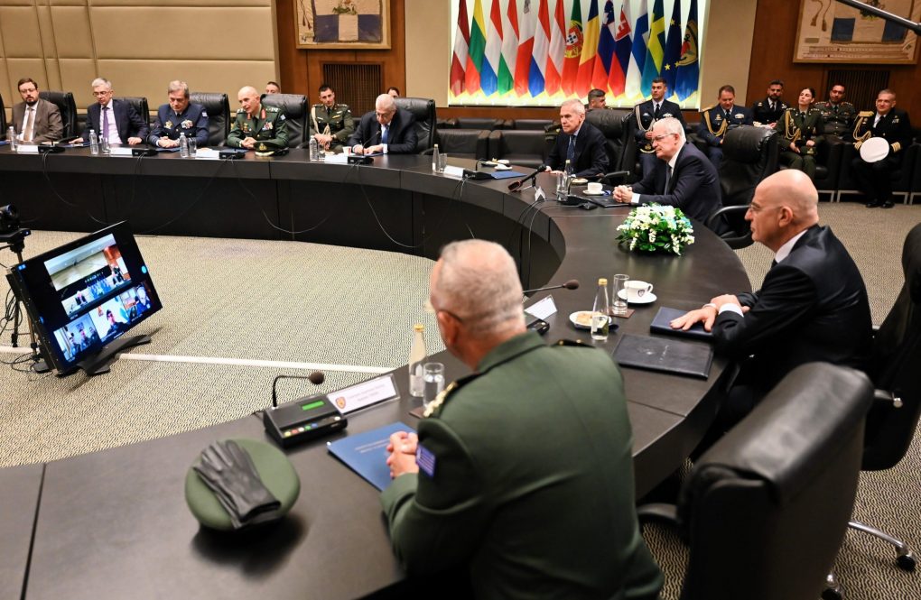 Πρόεδρος Δημοκρατίας: Στο υπουργείο Άμυνας η πρώτη επίσκεψη