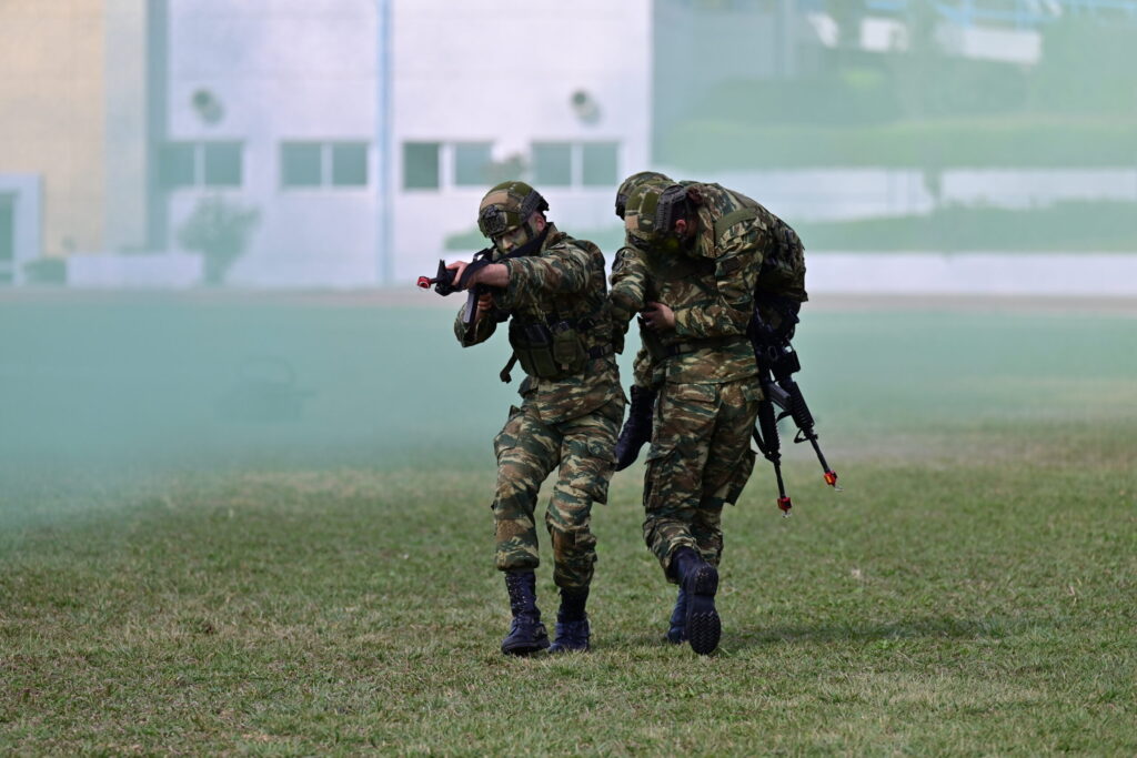 Σκοπός της δράσης του Γενικού Επιτελείου Στρατού είναι οι μαθητές να δουν τη ζωή και την εκπαίδευση των Ευέλπιδων από κοντά.