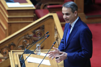 Το νέο δωδεκαετές σχέδιο για την ενίσχυση των Ενόπλων Δυνάμεων παρουσίασε ο Κυριάκος Μητσοτάκης από το βήμα της Βουλής.