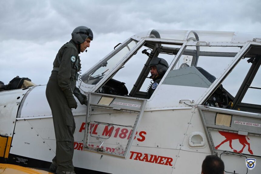 Ο Υποπτέραρχος (Ι) Β. Μπρούμας, επισκέφθηκε την 359 ΜΑΕΔΥ ενόψει της έναρξης της πυροσβεστικής περιόδου και πέταξε με αεροσκάφος της Μοίρας.