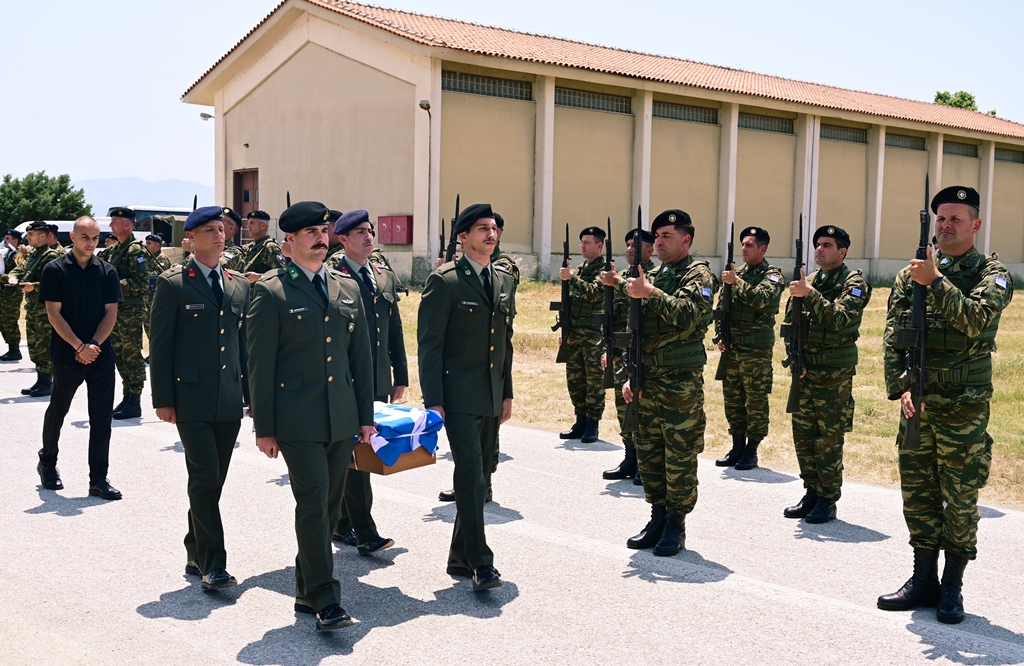 Συγκίνηση στην Κύπρο αλλά και στην ιδιαίτερη πατρίδα του - Αύριο η εξόδιος Ακολουθία και τα αποκαλυπτήρια του μνημείου.