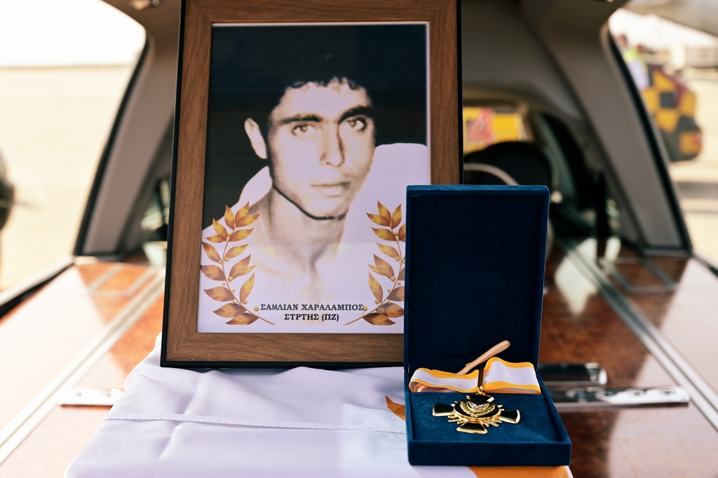 Συγκίνηση στην Κύπρο αλλά και στην ιδιαίτερη πατρίδα του - Αύριο η εξόδιος Ακολουθία και τα αποκαλυπτήρια του μνημείου.