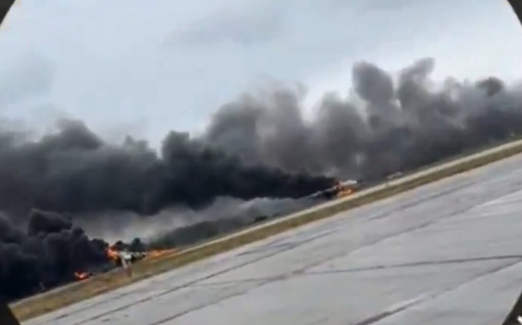 Η Ουκρανία διεξάγει σήμερα μεγάλη επιχείρηση, χτυπώντας αεροπορικές βάσεις χιλιάδες χιλιόμετρα εντός ρωσικής επικράτειας.