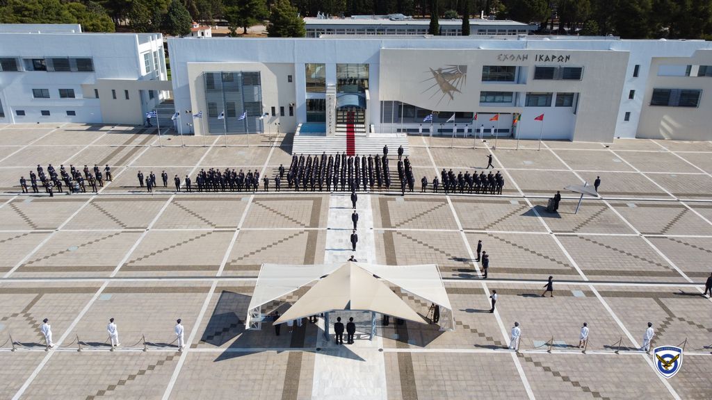 Τελετή ονομασίας των νέων Ανθυποσμηναγών της Πολεμικής Αεροπορίας, στη Σχολή Ικάρων, στην Αεροπορική Βάση Δεκέλειας.