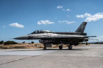 Στην Πολεμική Αεροπορία παραδόθηκε το 42ο F-16 Viper, σε συνεργασία της Lockheed Martin με την Ελληνική Αεροπορική Βιομηχανία.