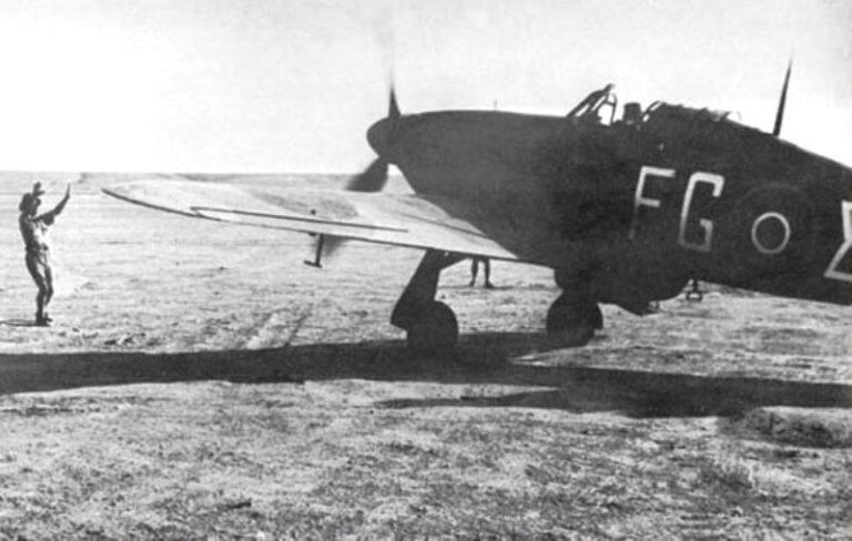 Στις 28 Οκτωβρίου 1942, ημέρα της επετείου της επίθεσης των Ιταλών κατά της Ελλάδος, η 335 Μοίρα πραγματοποίησε μια παράτολμη αποστολή.