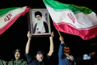 Οι εξελίξεις και ο θάνατος του Αλί Χαμενεΐ αναμένεται να αποτελέσουν σημείο καμπής για το Ιράν και την ευρύτερη Μέση Ανατολή.