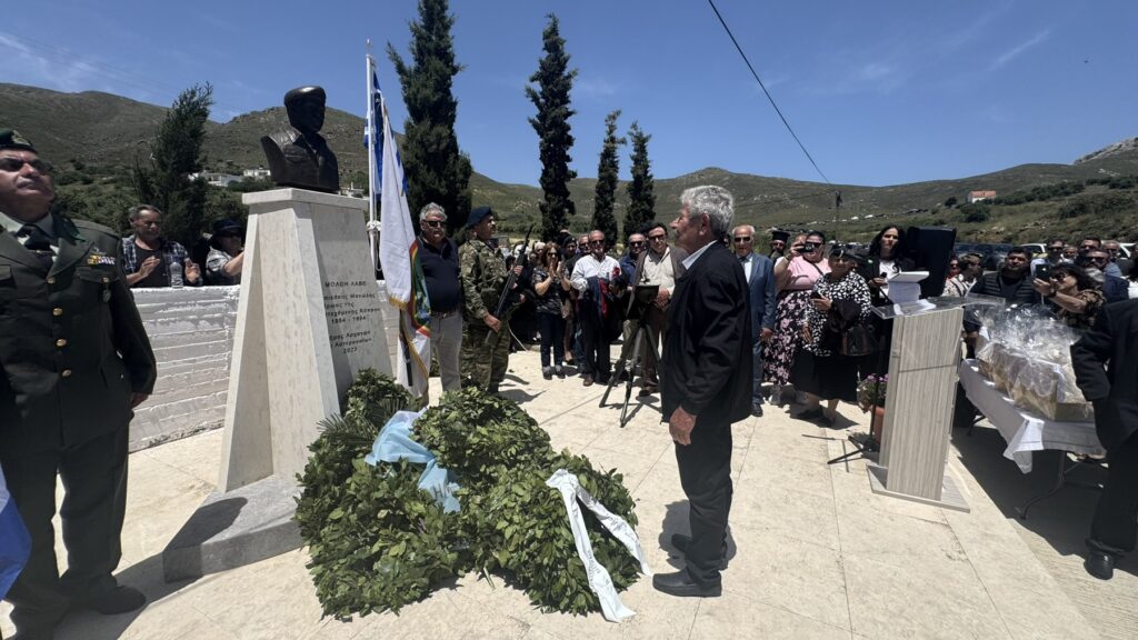 Συγκίνηση στην τελετή αποκαλυπτηρίων της προτομής του ήρωα της Κύπρου, Καταδρομέα της Α’ Μοίρας Καταδρομών, Μανώλη Μπικάκη.