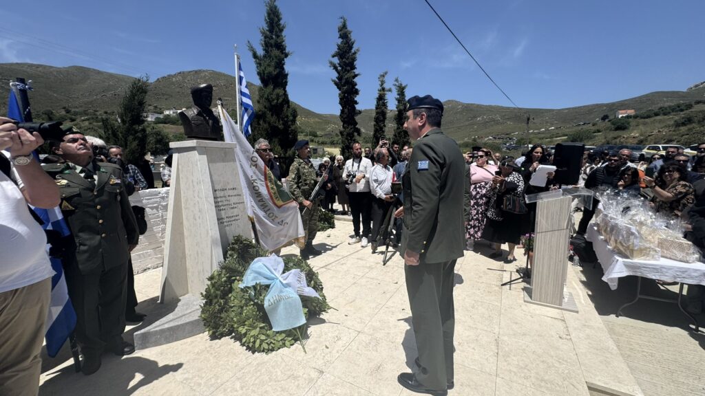Συγκίνηση στην τελετή αποκαλυπτηρίων της προτομής του ήρωα της Κύπρου, Καταδρομέα της Α’ Μοίρας Καταδρομών, Μανώλη Μπικάκη.