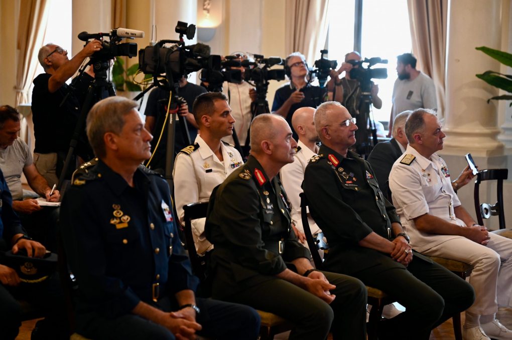 Ενημέρωση από τον υπουργό Εθνικής Άμυνας για τα εξοπλιστικά προγράμματα του ΥΠΕΘΑ τα οποία ενεργοποιήθηκαν με απόφαση του ΚΥΣΕΑ.